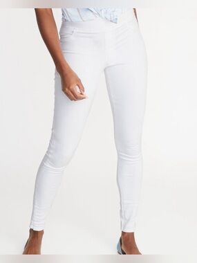 NWT Old Navy Women's Rockstar Super Skinny White Jeggings